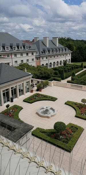 fitnessruimte van vienna house dream castle paris|DREAM CASTLE (Magny le Hongre, Frankrijk) .